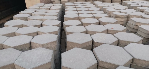 实心六棱砖(200*200*70)